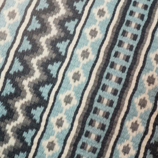 Alternative view of Show Blanket 022